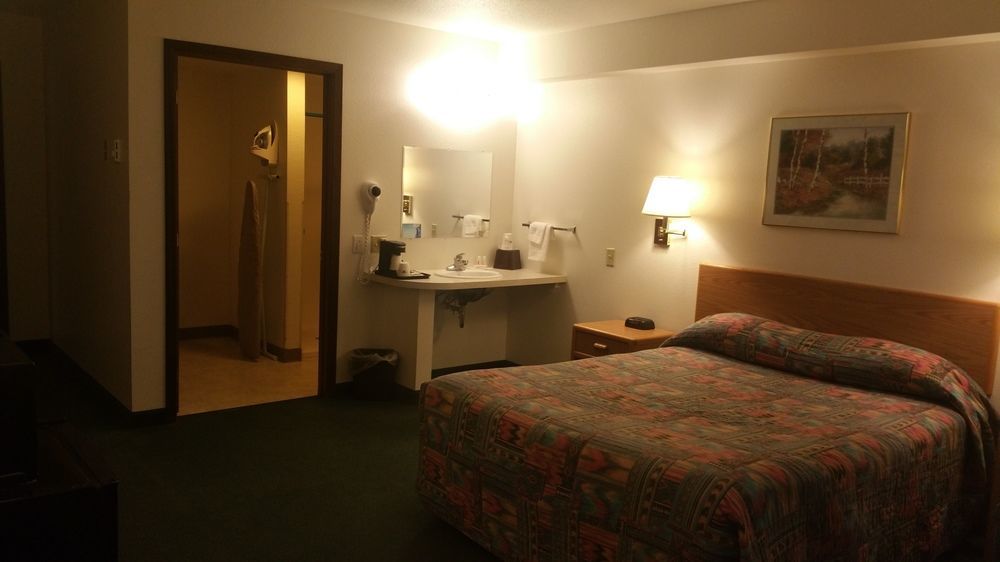 Travelodge By Wyndham Deer Lodge Montana Exterior foto